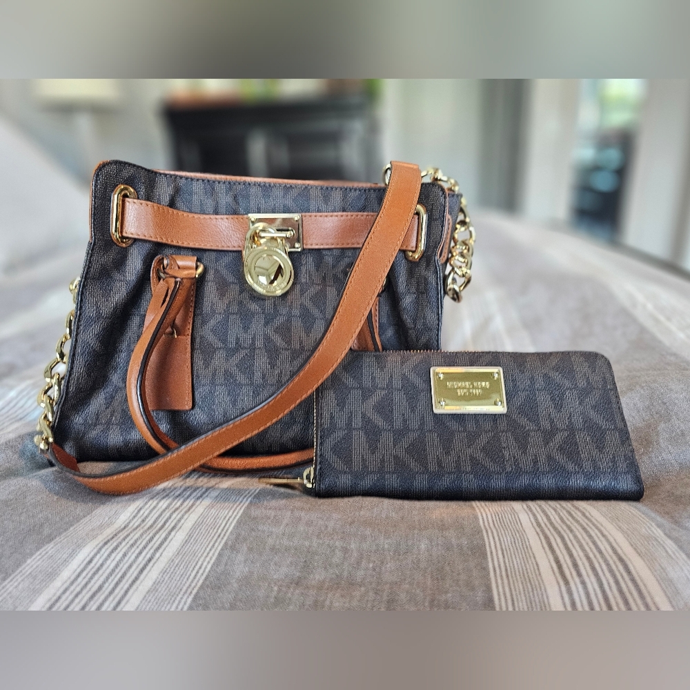 Michael Kors handbag and matching wallet